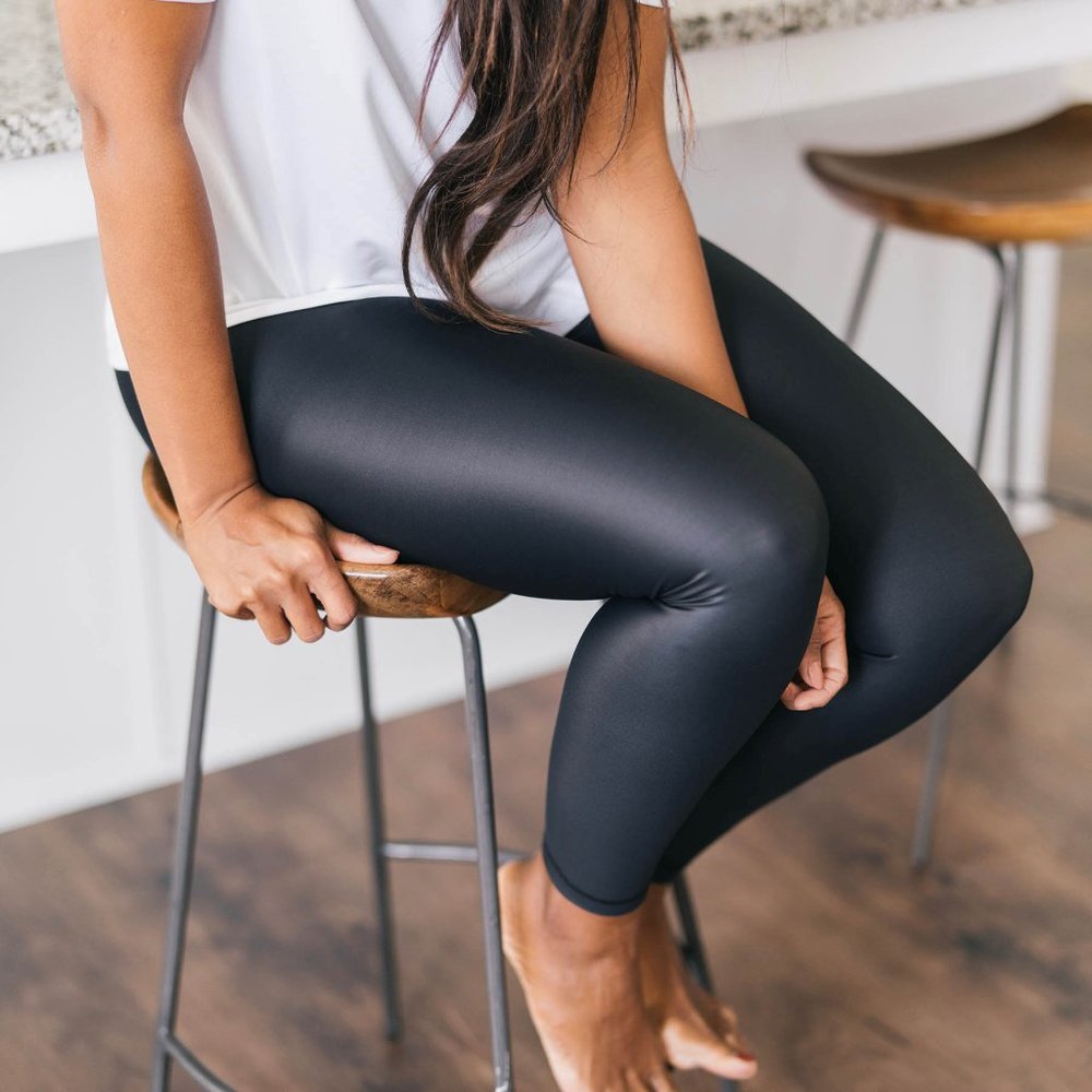 Black Metallic Light n Tight Hi-Rise 7/8 24"